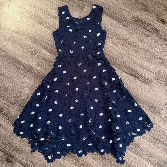 Milly Annemarie 3D Poppy Lace Sleeveless Dress - Picture 7 of 7